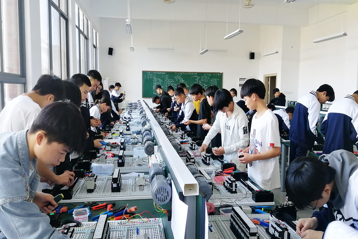 学生实训