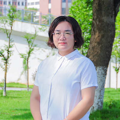王雅琴